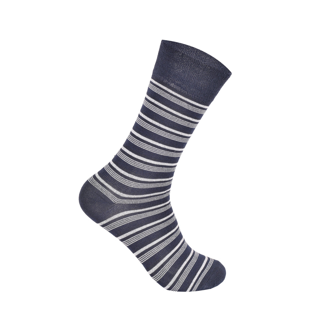 Men's diamond diabetic socks close up loose fit soft cotton UK