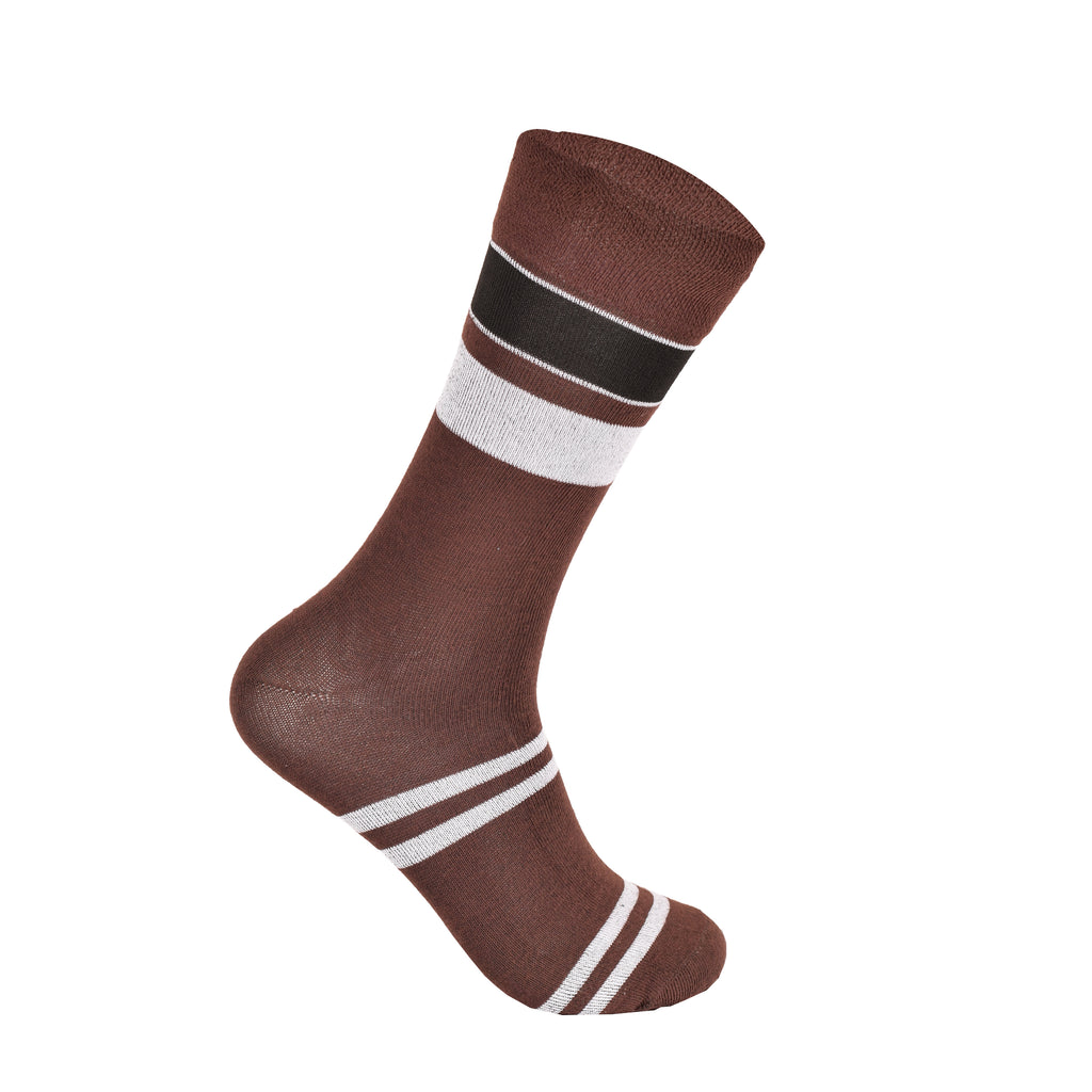 Men's diabetic patterned socks close up loose fit soft cotton UK